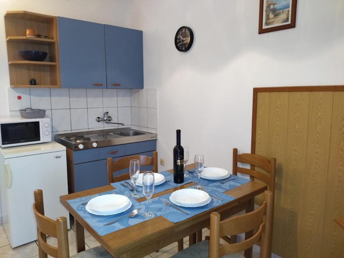 Apartments Kesic Barbat na Rabu Buitenkant foto